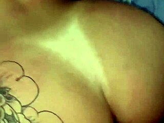 famous girl loses phone, videos leak with flamengo player