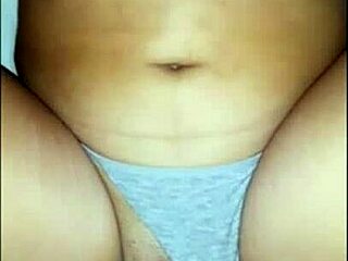 sus bragas aside and ready to get wild