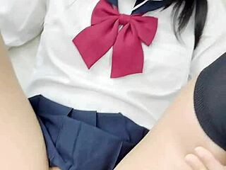 Amateur tiktoker girl licks pussy in horny muff diving!