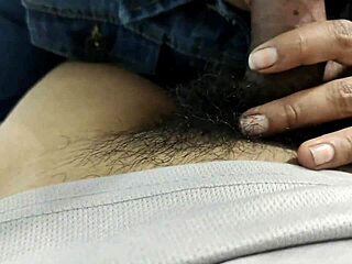 Amma ko table par leta ke jabr-dast pela with huge cock pounding missionary style hard!