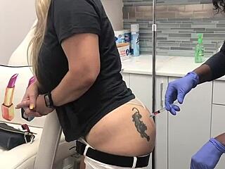 did you see that blonde flashing in the spa?