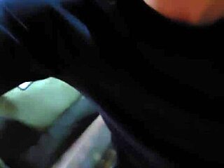 Juicy milf cunt quick suck before creampie