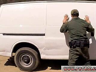 Bold blowjob leads to cum