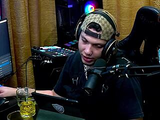 Mari �vila fica peladinha no podcast tirou tudo oque voc� faria no lugar do ruan - podcast p�pum no barraco