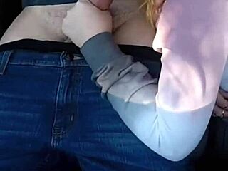 कार में पब्लिक पिकअप