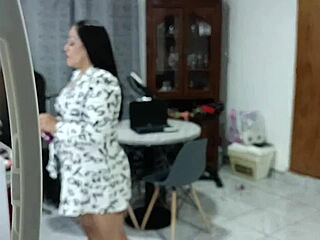 espió a mi cuñada borracha manda su pack y se termina metiendo un consolador