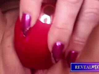 Horny milf revealme uses vibrator on wet pussy for cum show 😍