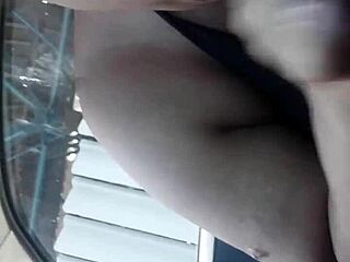 The morena boqueteira from Salvador, a Brazilian prostitute, casually narrates her daily life and encounters