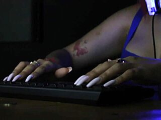 Community manager Alice relaxes with ASMR keyboard sounds