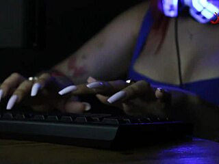 Community manager Alice relaxes with ASMR keyboard sounds