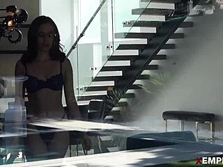 freya parker fucked inside the empty house with deepthroat and kissing