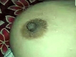 Video call reveals couple's intimate sex session