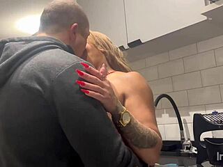 Minha mulher viajou e deixou com irma dela, tudo dentro do cu