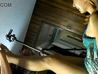 Kristina Lawson Experiences First Time Foot Fetish with Shapely Size Ten Soles