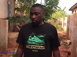 Mad BBW Picking Dirt From The Bin Fucked By Lonely Guy With No Wife!