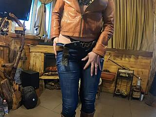 Beautiful Milf Housewife With Curvy Body