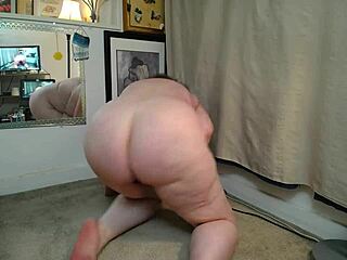 mature woman masturbates to orgasm