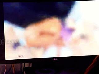 Tight blue jean latina uses big dildo on wet pussy, reaching orgasm with rough toys in redhead play.