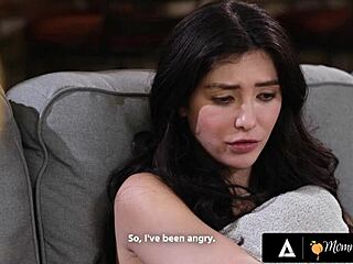 Milf Lauren Phillips fucks Chloe Surreal