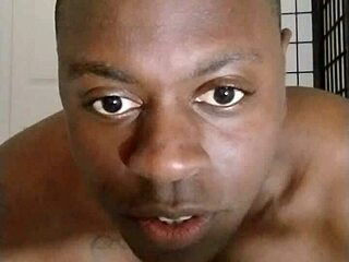 Exercising with music to distract from bad habits