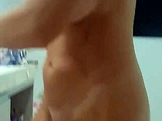 Alinemilf's Update 200 Showcases Beautiful Blonde Brazilian Homemade Close-Up