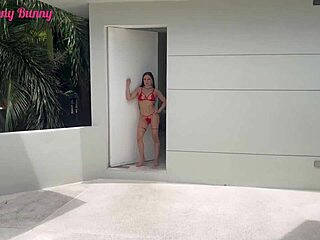 Horny neighbor seduces guy with intense fucking