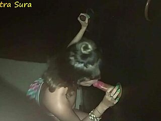 dei para varios pelo buraco da cabine glory hole ate o ultimo entrar e me dar banho de porra