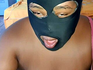 faithful married woman pays for computer repair with oral service