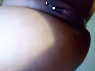 my friend fucks me and i cum in his mouf with big pussy