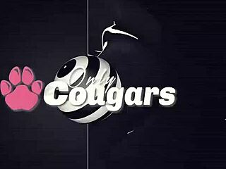 Aliana Lee fingers her perfect pink pussy solo