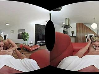 samantha jolie loves vr sex and toying her pussy!