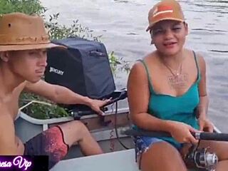 tigresa vip enjoys two huge cocks in her ass with mia bucetinha