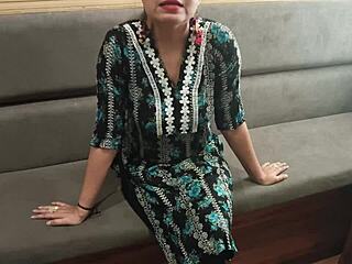 Saali seduces jija ji and gets her pussy and ass fucked