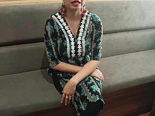 Saali seduces jija ji and gets her pussy and ass fucked