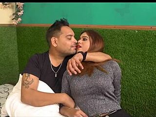 Naughty Girlfriend Tries First Time Sex With New Bf 😘