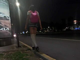 deep throat dicks with lots of saliva 😋