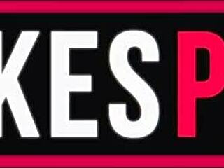 blonde bodybuilder's tight pussy contrasts with muscular build