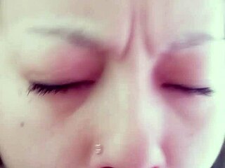 she gives a delicious homemade blowjob with deep throat