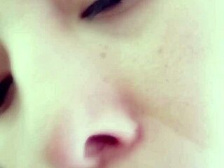 she gives a delicious homemade blowjob with deep throat