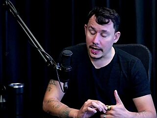 Tiago Oliveira's Encounter with Hot Santa and Trans Fetish