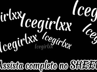 Friend shows giant cock at beach