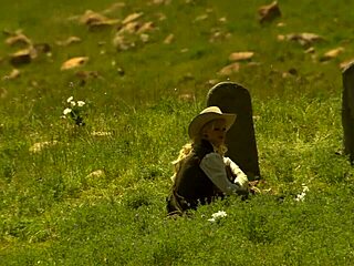 Brooke Ballentyne Fucks Ranch Hand Outdoors