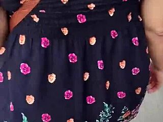 Fat Mature Blonde Flashing Ass Outdoor Public