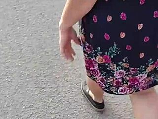 Fat Mature Blonde Flashing Ass Outdoor Public