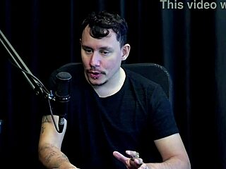 Tiago Oliveira's Encounter with Hot Santa and Trans Fetish