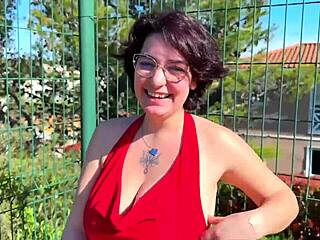 Mizaki jeune coquine partante pour la baise