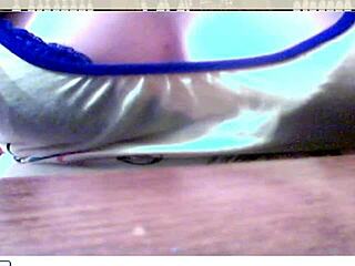 Teen 18+ webcam girl performs in free amateur sex video session