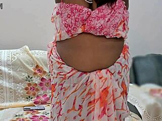 Desi Bhabhi Suma Seduces With Big Boobs