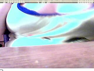 Teen 18+ webcam girl performs in free amateur sex video session