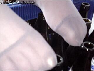 Little angel26 shows her nylon feet seductively.